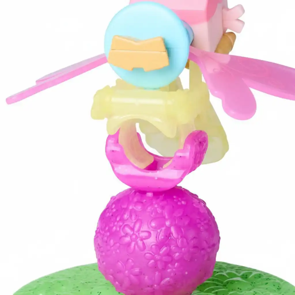 Discover endless playing possibilities with accessories from the Gabby world.